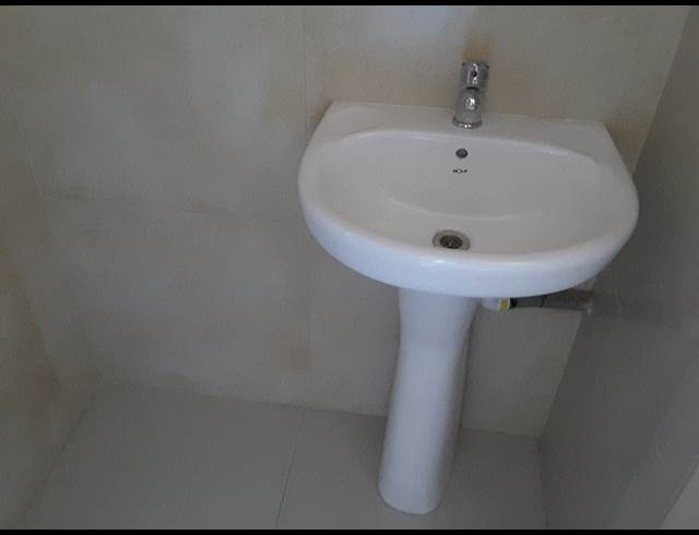 1 bed property to rent in PAROW EAST