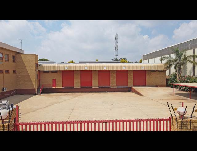 2,600M² WAREHOUSE TO LET IN SPARTAN