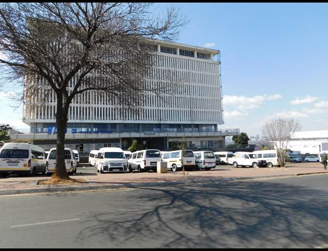 3,752M² OFFICE TO LET IN BORDEAUX