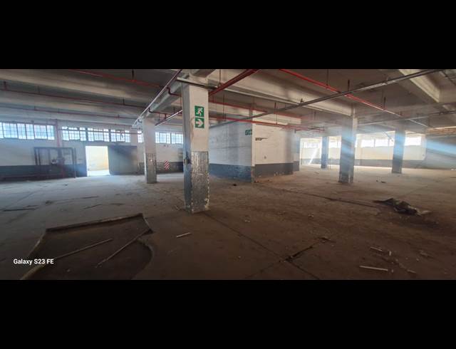 2,000M² WAREHOUSE TO LET IN SELBY