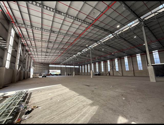5,478M² WAREHOUSE TO LET IN CONGELLA