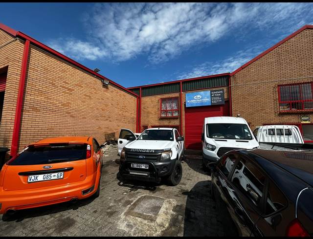 291M² WAREHOUSE TO LET IN KEW