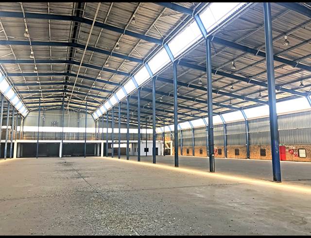 9,947M² WAREHOUSE TO LET IN MEADOWDALE