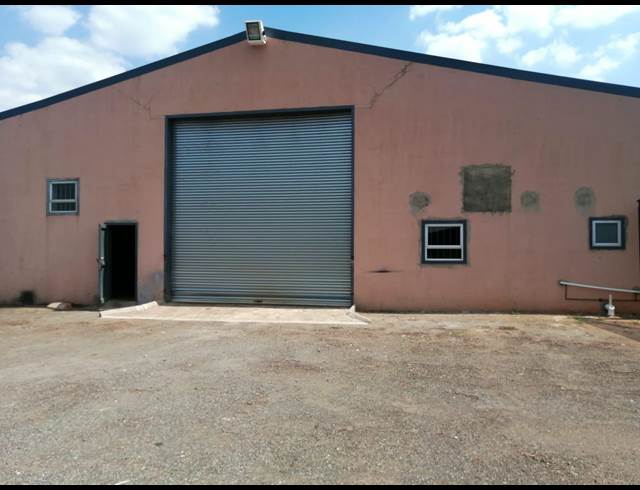 350M² WAREHOUSE TO LET IN BREDELL