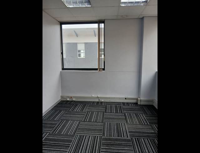 175.32M² OFFICE TO LET IN WESTVILLE