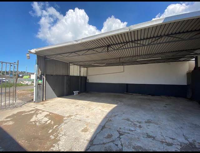 1,160M² WAREHOUSE TO LET IN SPRINGFIELD