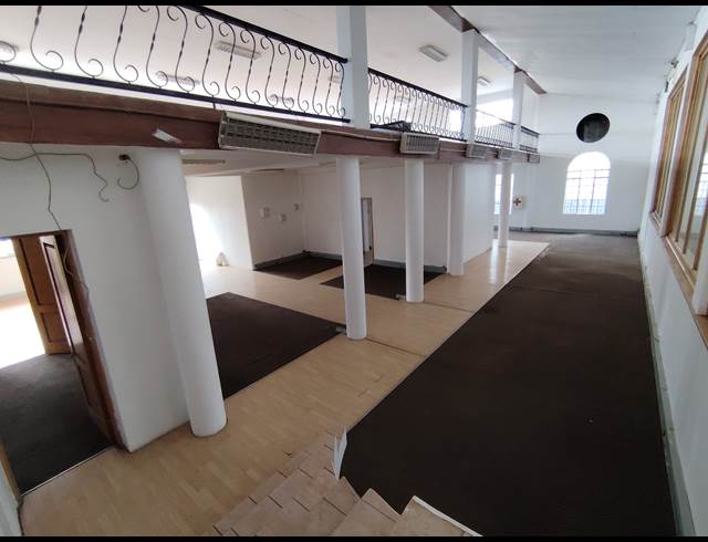 90M² WAREHOUSE TO LET IN TULISA PARK