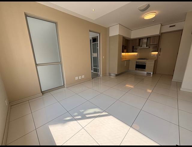 2 BEDROOM APARTMENT TO LET IN ROSEBANK