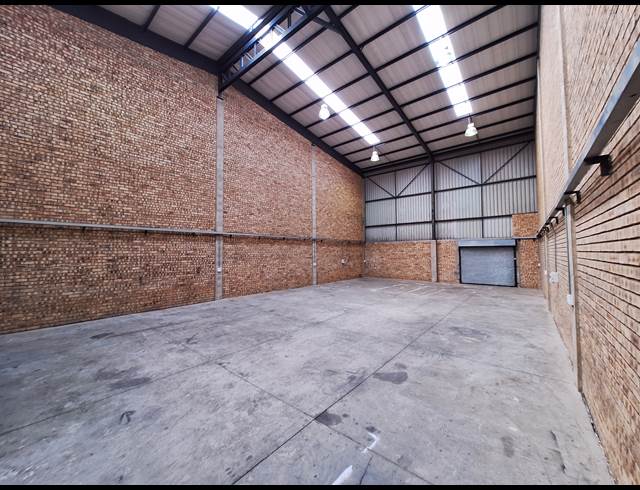 279M² WAREHOUSE TO LET IN STORMILL