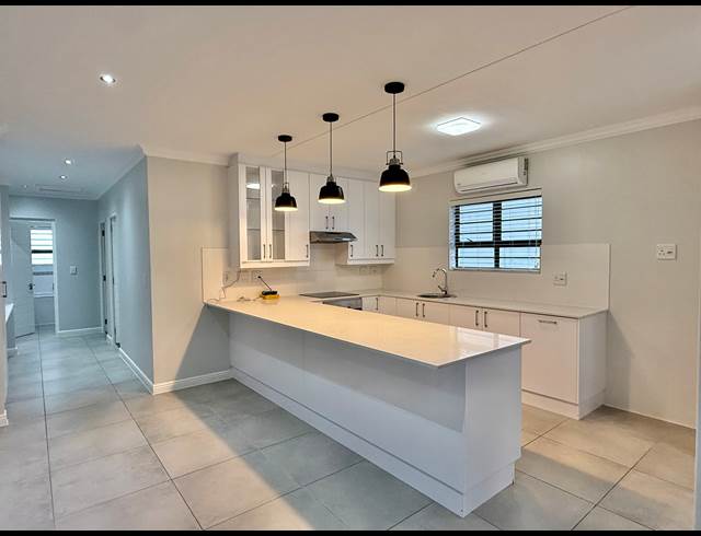 3 BEDROOM FREESTANDING TO LET IN SUNNINGDALE