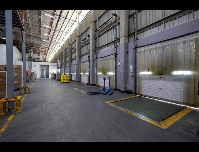 9,162M² WAREHOUSE TO LET IN WATERFALL