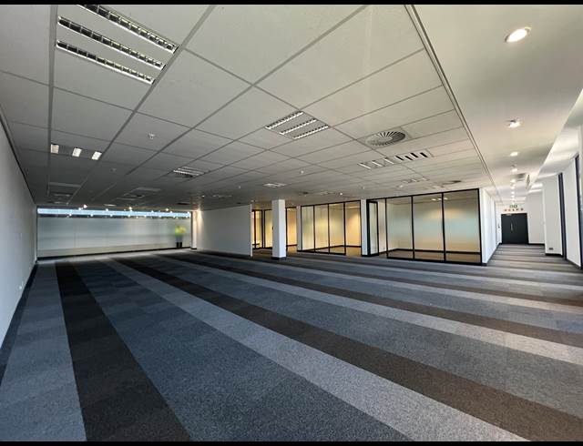 366.60M² OFFICE TO LET IN CENTURION CENTRAL