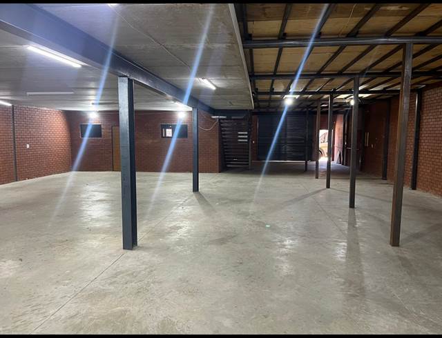 577M² WAREHOUSE TO LET IN ORMONDE