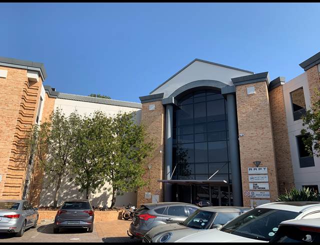 196M² OFFICE TO LET IN SANDTON CENTRAL