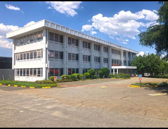 10,276M² WAREHOUSE TO LET IN ISANDO