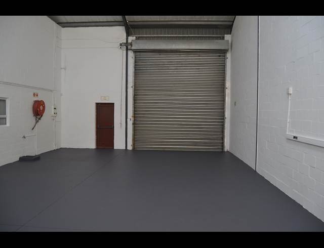 265M² WAREHOUSE TO LET IN KILLARNEY GARDENS