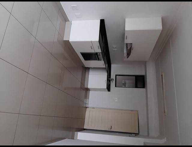 1 BEDROOM PROPERTY TO RENT IN UMHLANGA RIDGE