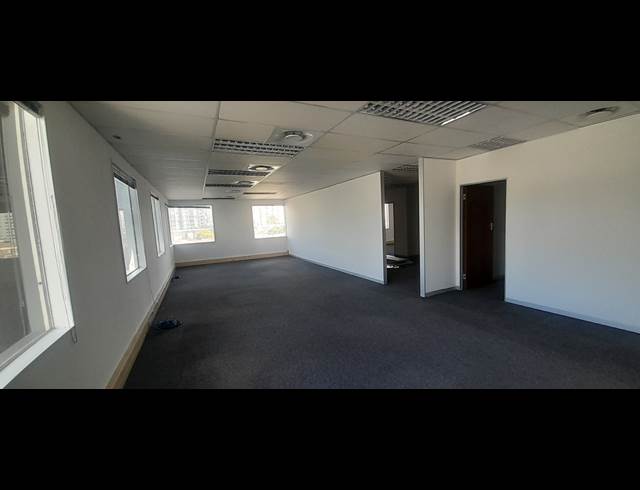 147.10M² OFFICE TO LET IN BEDFORD GARDENS