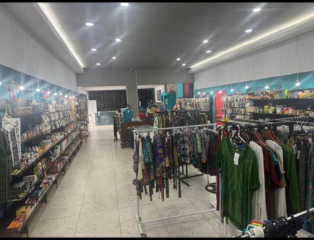 213M² RETAIL TO LET IN ROCKY DRIFT
