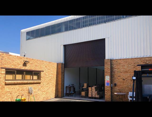 814M² WAREHOUSE TO LET IN TUNNEY