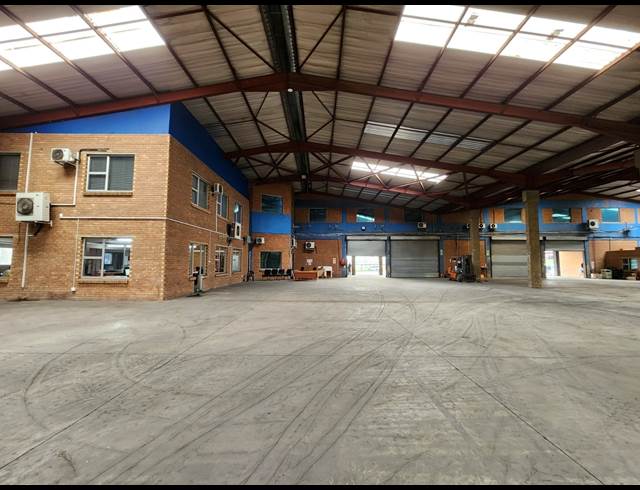 8,000M² WAREHOUSE TO LET IN JUPITER