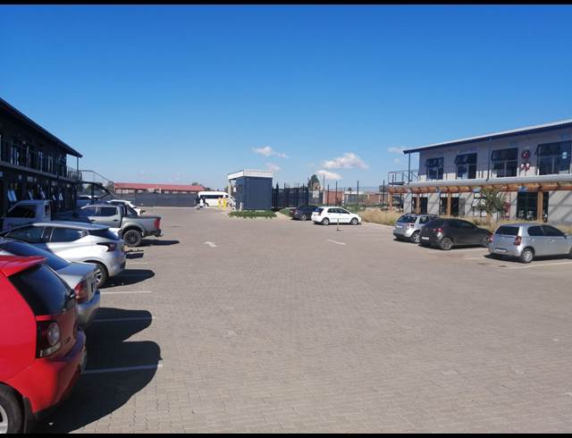 15M² BUSINESS CENTRE TO LET IN PRESIDENT PARK