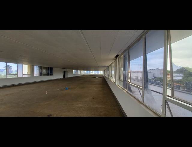 536M² BUSINESS TO LET IN BORDEAUX
