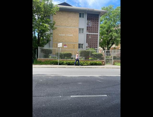 1 BEDROOM PROPERTY TO RENT IN RONDEBOSCH