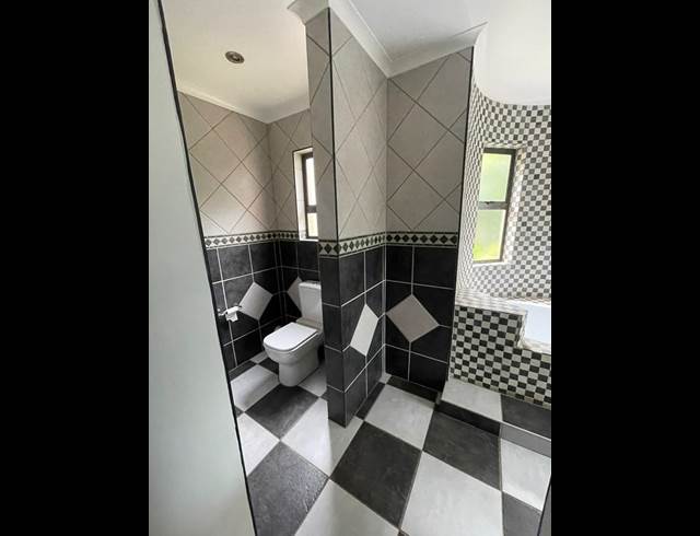 1 BEDROOM PROPERTY TO RENT IN MORELETAPARK