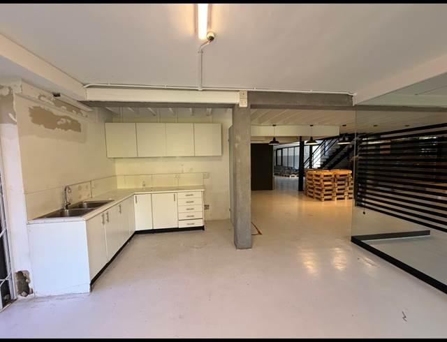 388M² OFFICE TO LET IN GARDENS