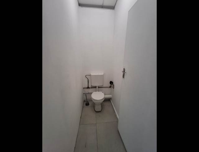 75M² RETAIL TO LET IN VINCENT