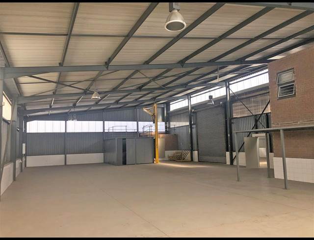 870M² WAREHOUSE TO LET IN SPARTAN