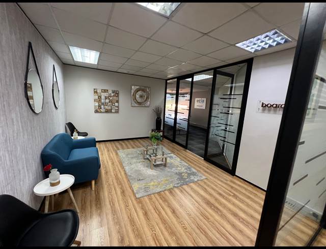 255M² OFFICE TO LET IN LA LUCIA RIDGE