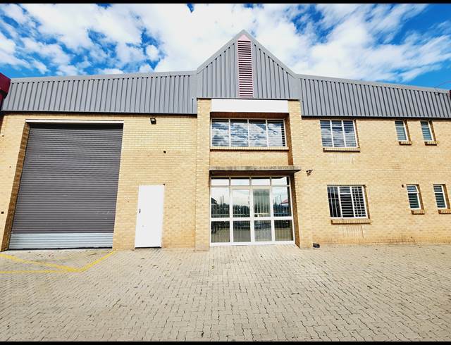 637M² WAREHOUSE TO LET IN KYA SANDS