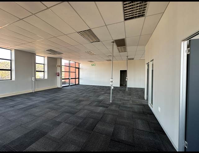 148.40M² OFFICE TO LET IN HIGHVELD TECHNOPARK