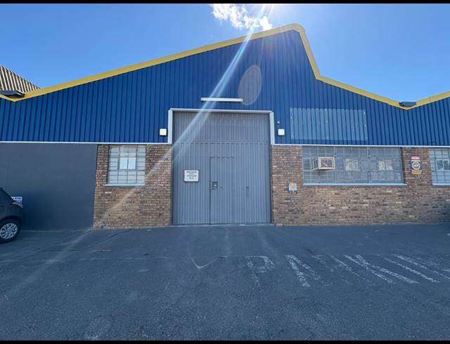 331M² WAREHOUSE TO LET IN GANTS PLAZA