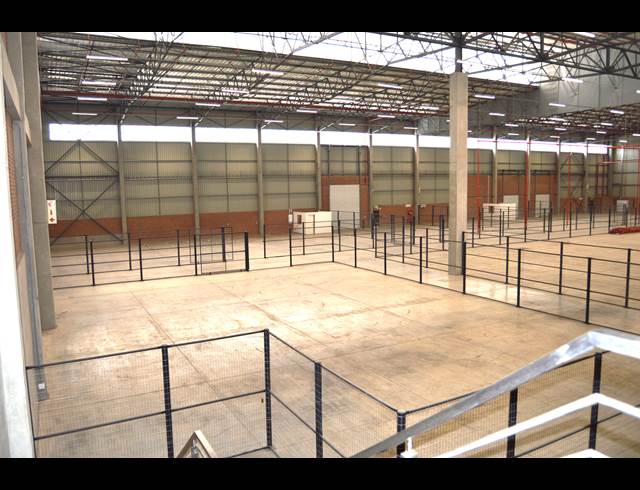 5,515M² WAREHOUSE TO LET IN OLIEVENHOUTBOSCH