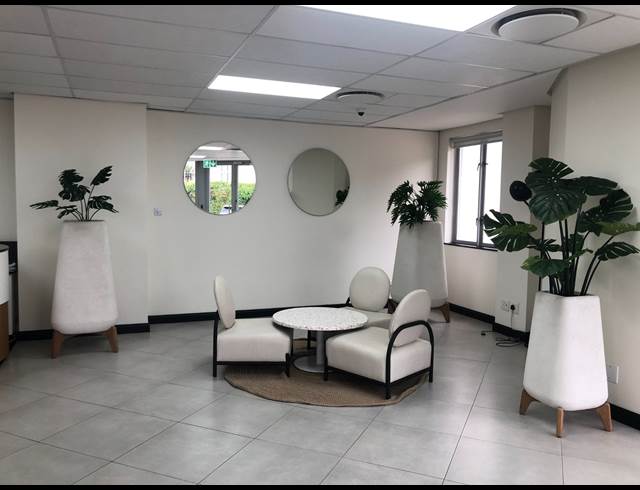 707M² OFFICE TO LET IN SANDHURST