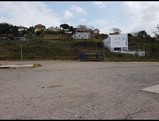 14,600M² INDUSTRIAL YARD TO LET IN BRIARDENE