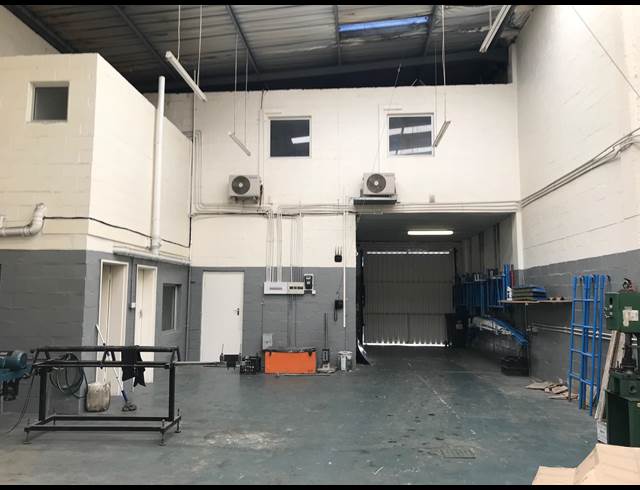 268M² WAREHOUSE TO LET IN PAROW EAST