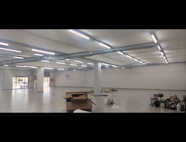 1,271M² BUSINESS TO LET IN RIVERSIDE PARK
