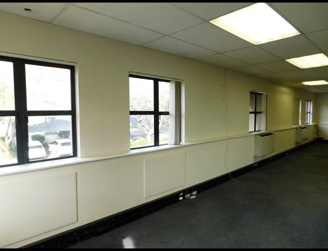 119M² OFFICE TO LET IN FERNDALE