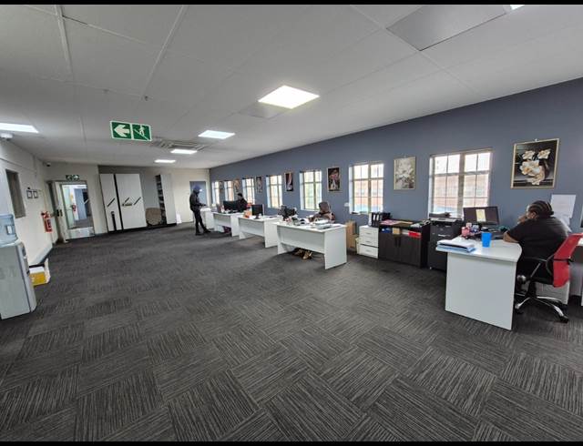 1,666M² FACTORY TO LET IN EASTGATE