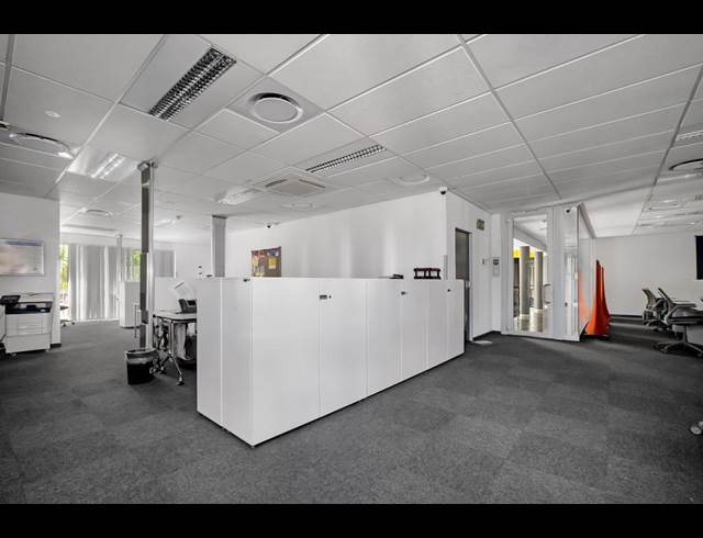 903M² OFFICE TO LET IN MORNINGSIDE