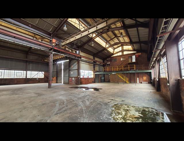 1,850M² WAREHOUSE TO LET IN CHLOORKOP