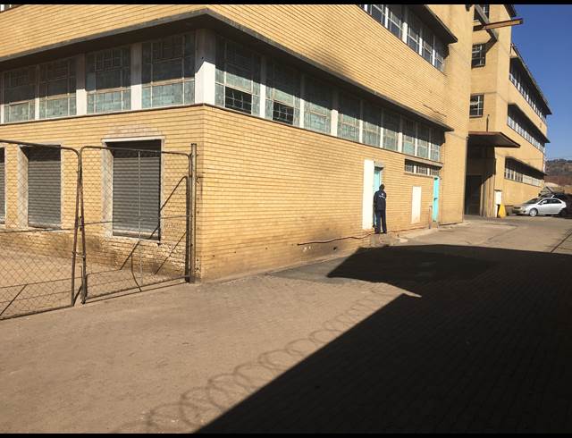 879M² WAREHOUSE RENTED IN PRETORIA WEST