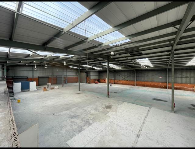 3,189M² WAREHOUSE TO LET IN RANDJESPARK