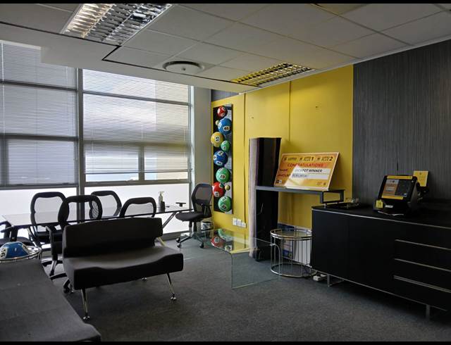 324M² OFFICE TO LET IN UMHLANGA RIDGE