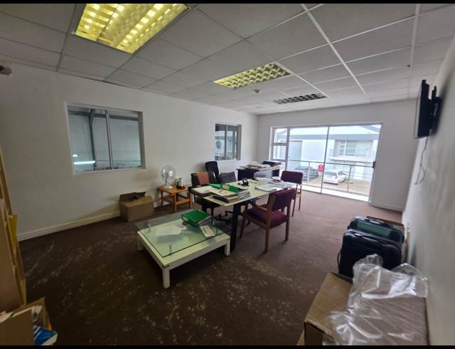 378M² WAREHOUSE TO LET IN ASLA PARK