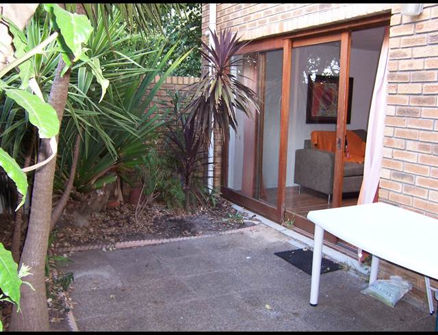 3 bed property to rent in ROSEBANK